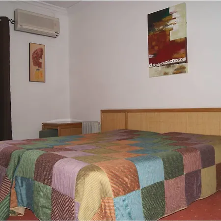 Residencial Caravela 2* Lissabon